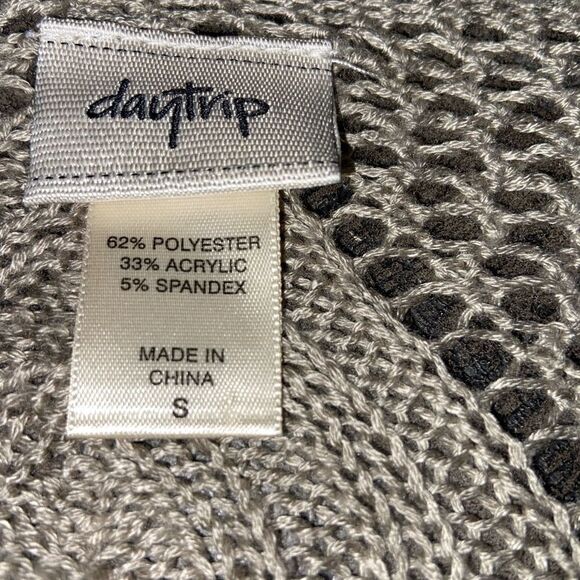 Daytrip long sleeve knit wrap around cardigan. Mid length tan color - Picture 6 of 6